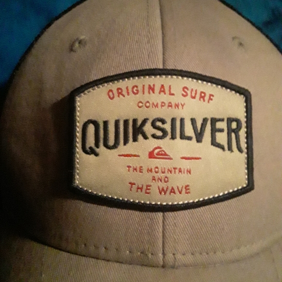 Quicksilver Unisex Snap-Back Ball Cap/Hat - Picture 13 of 16